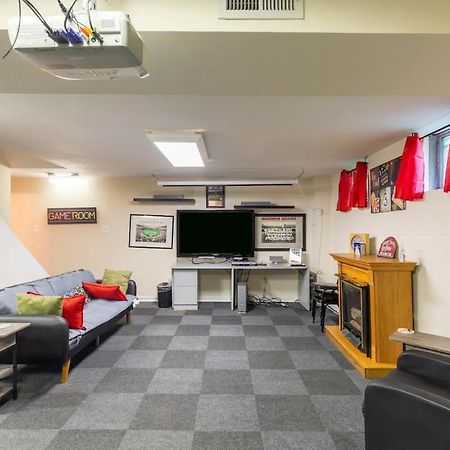 Lrge 5 Bedroom 9 Beds Near Dc-Pool, Hot Tub, Gym, Game Rm, Fire Pit Bowie Bagian luar foto