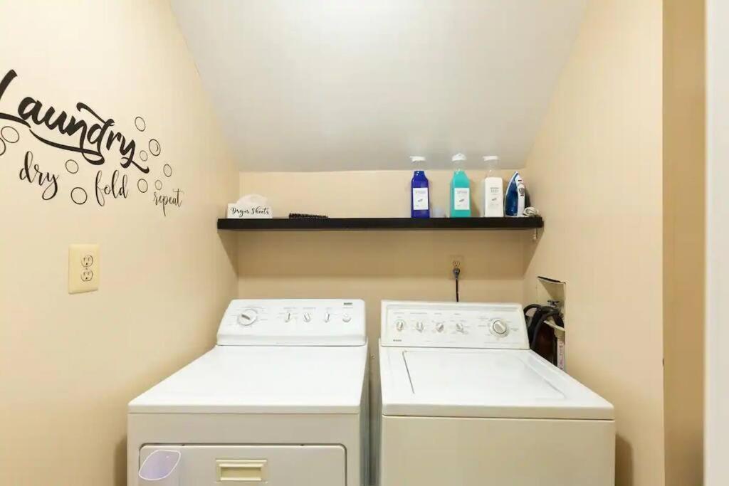 Lrge 5 Bedroom 9 Beds Near Dc-Pool, Hot Tub, Gym, Game Rm, Fire Pit Bowie Bagian luar foto