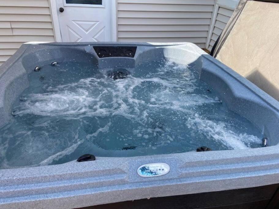 Lrge 5 Bedroom 9 Beds Near Dc-Pool, Hot Tub, Gym, Game Rm, Fire Pit Bowie Bagian luar foto
